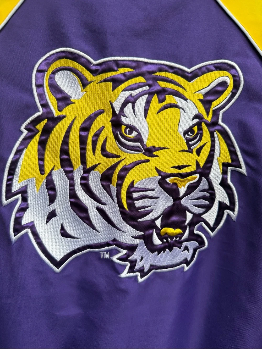 Vintage 58 Sports LSU Tigers Large V-Neck Purple & Gold Embroidered Pullover F8